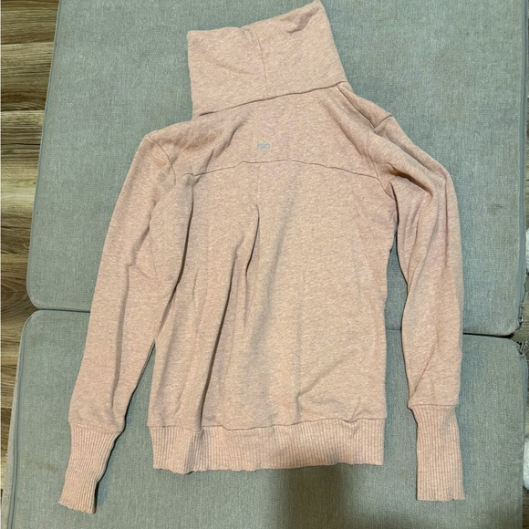 Alo Yoga Mock Neck Sweatshirt - Nectar - Picture 1 of 3